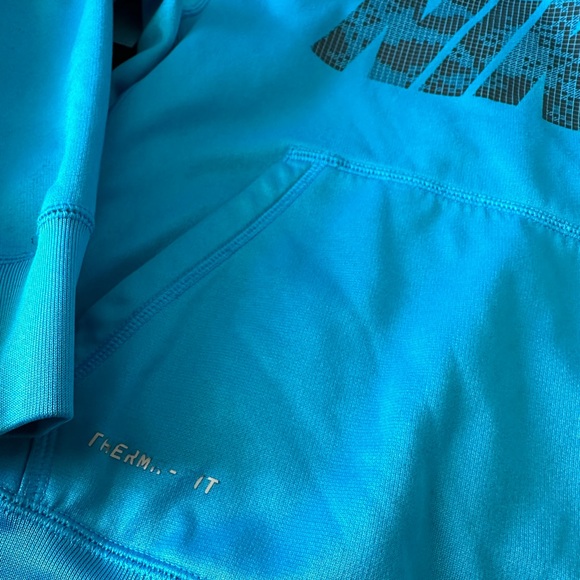 Kids blue Nike sweater - Picture 2 of 4